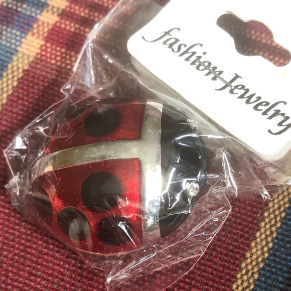 Ladybug pin/pendant - Picture 1 of 4